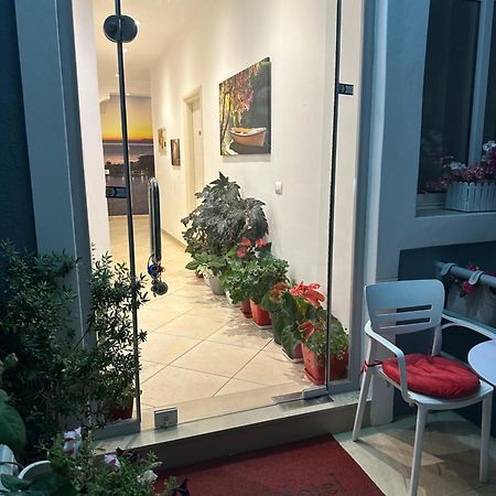 Deni'S Hotel Sarande Luaran gambar