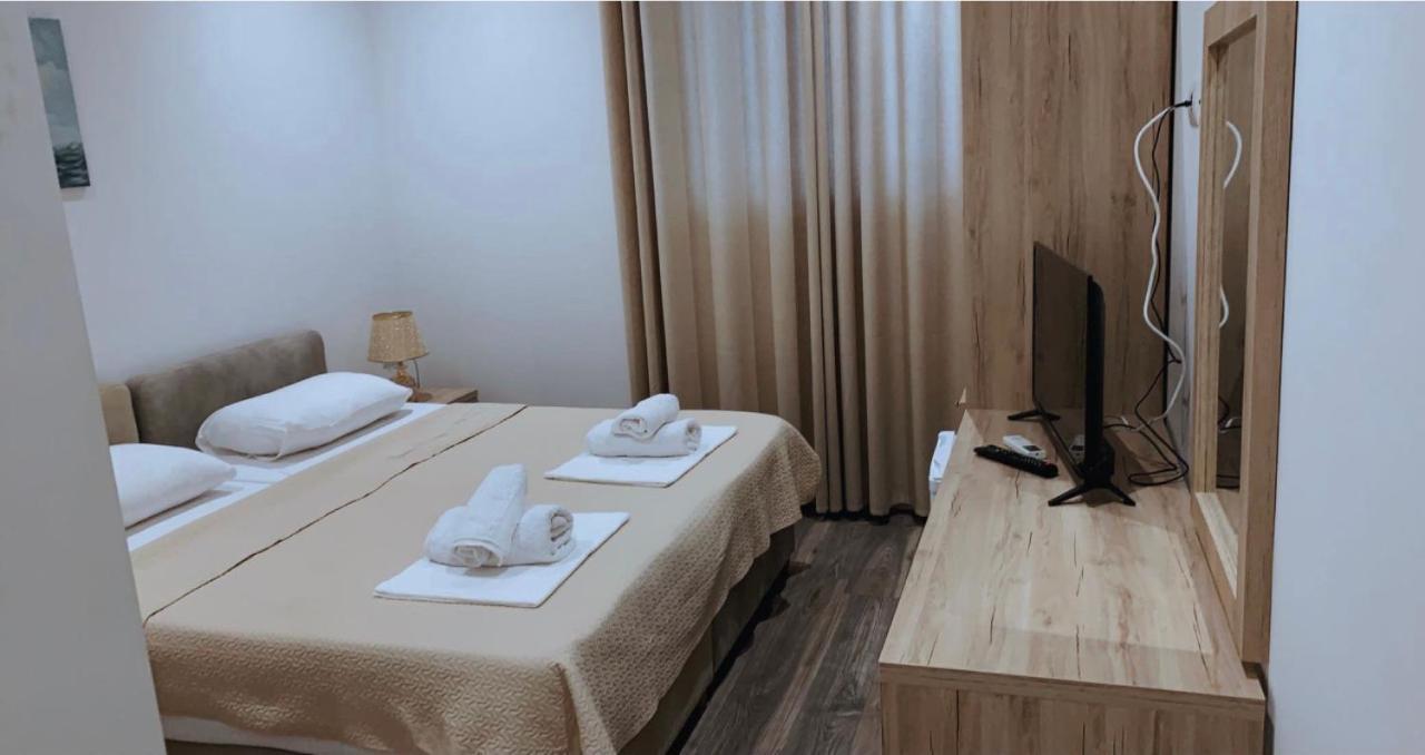 Deni'S Hotel Sarande Luaran gambar