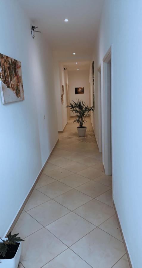 Deni'S Hotel Sarande Luaran gambar