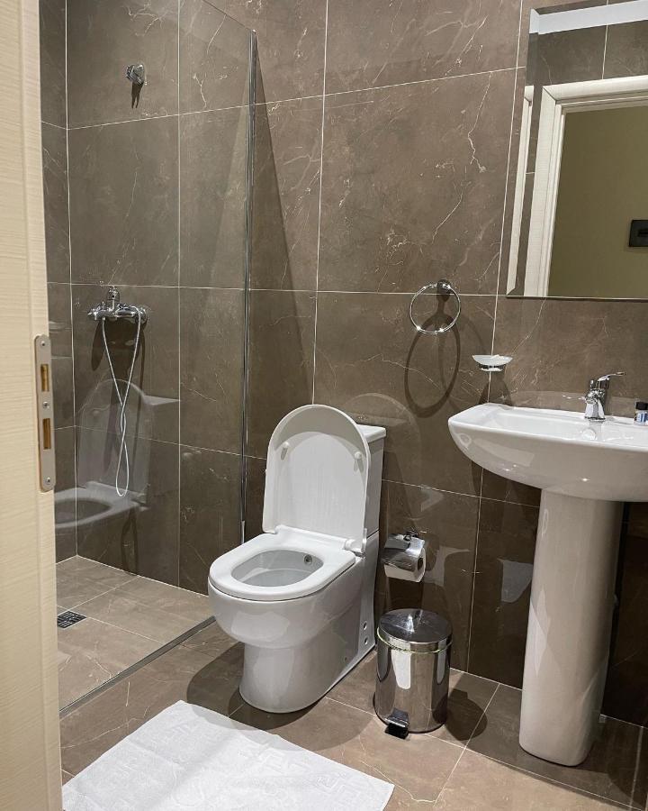 Deni'S Hotel Sarande Luaran gambar