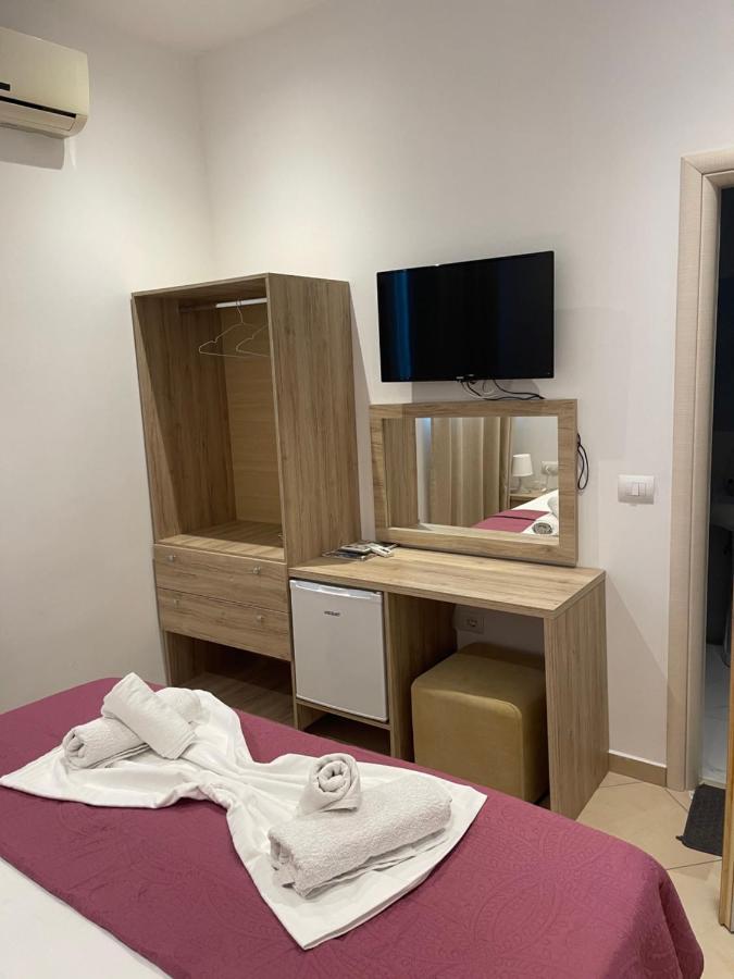 Deni'S Hotel Sarande Luaran gambar