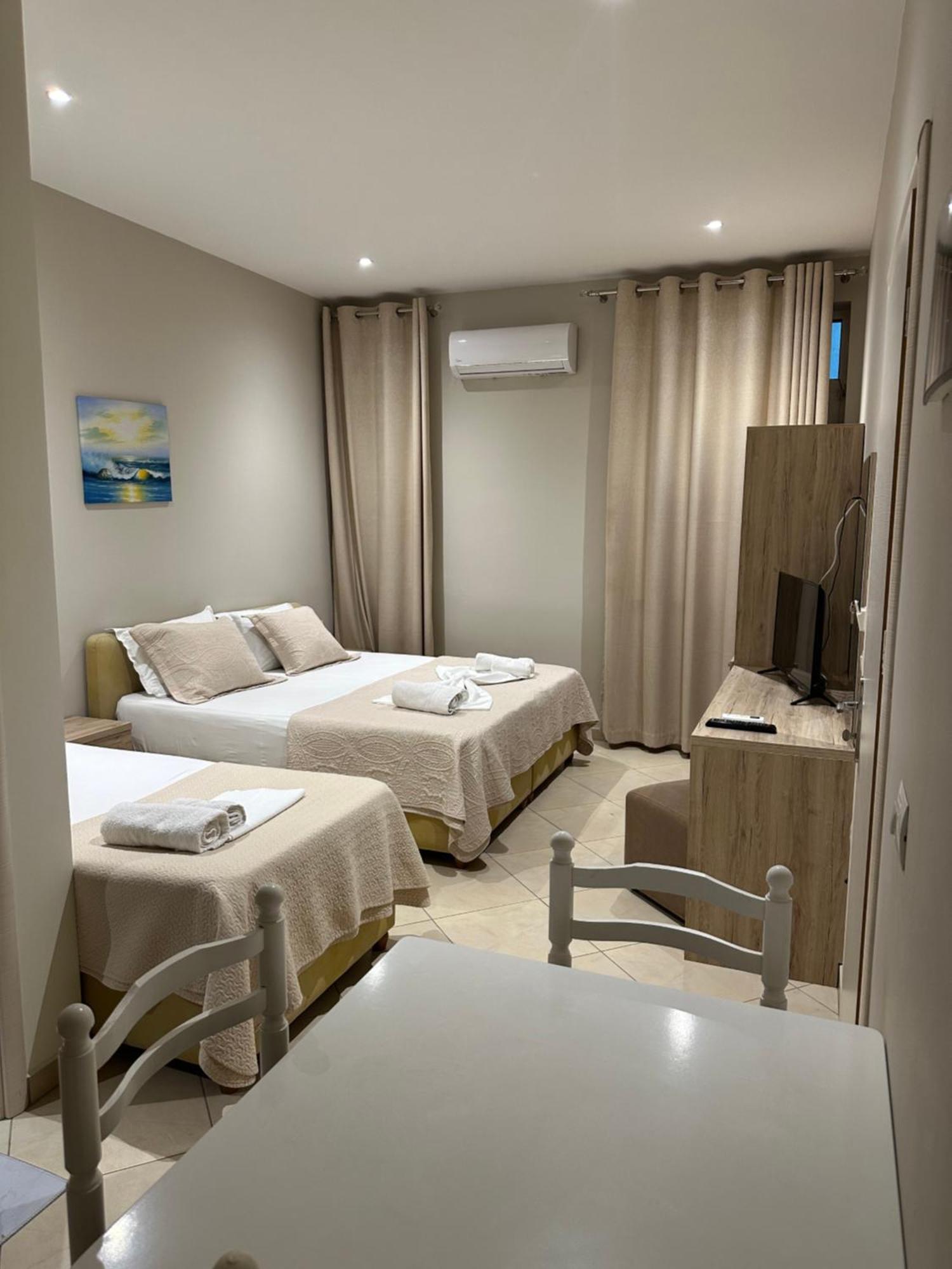Deni'S Hotel Sarande Luaran gambar