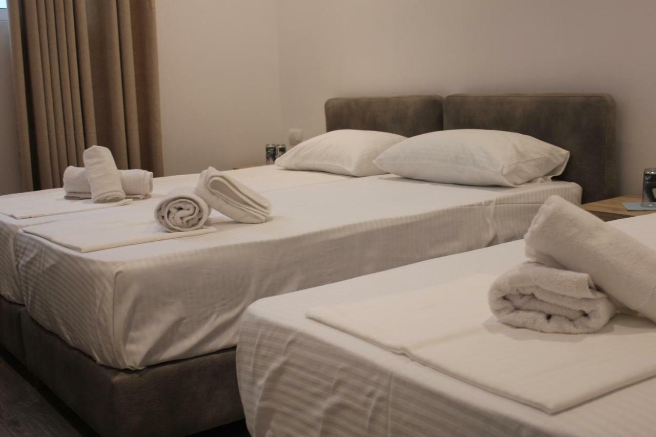 Deni'S Hotel Sarande Luaran gambar