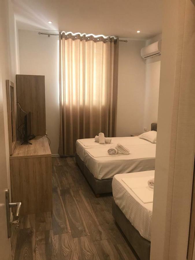 Deni'S Hotel Sarande Luaran gambar