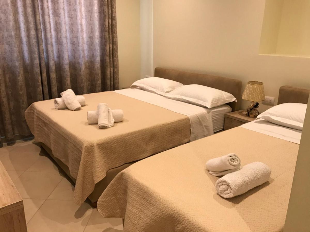 Deni'S Hotel Sarande Luaran gambar