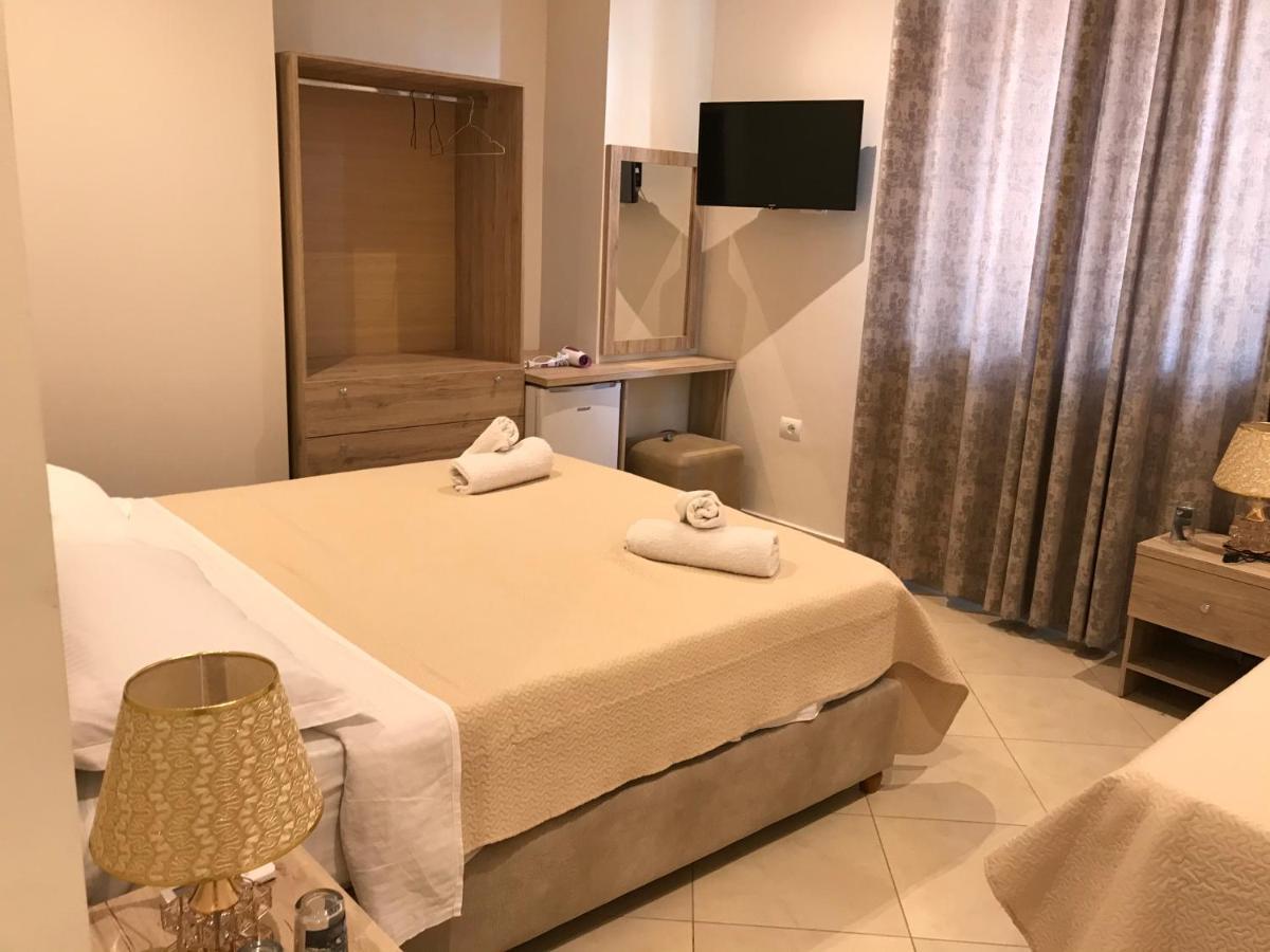 Deni'S Hotel Sarande Luaran gambar