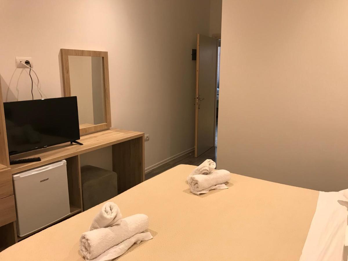 Deni'S Hotel Sarande Luaran gambar