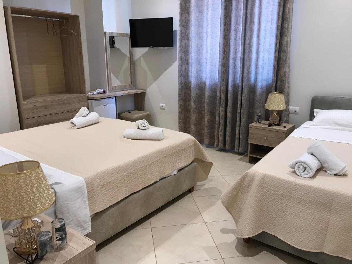 Deni'S Hotel Sarande Luaran gambar